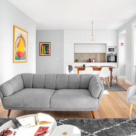 Joivy Marvelous 3-Bed Home With Astonishing View And Terrace, Nearby St George Castle Lisboa Εξωτερικό φωτογραφία