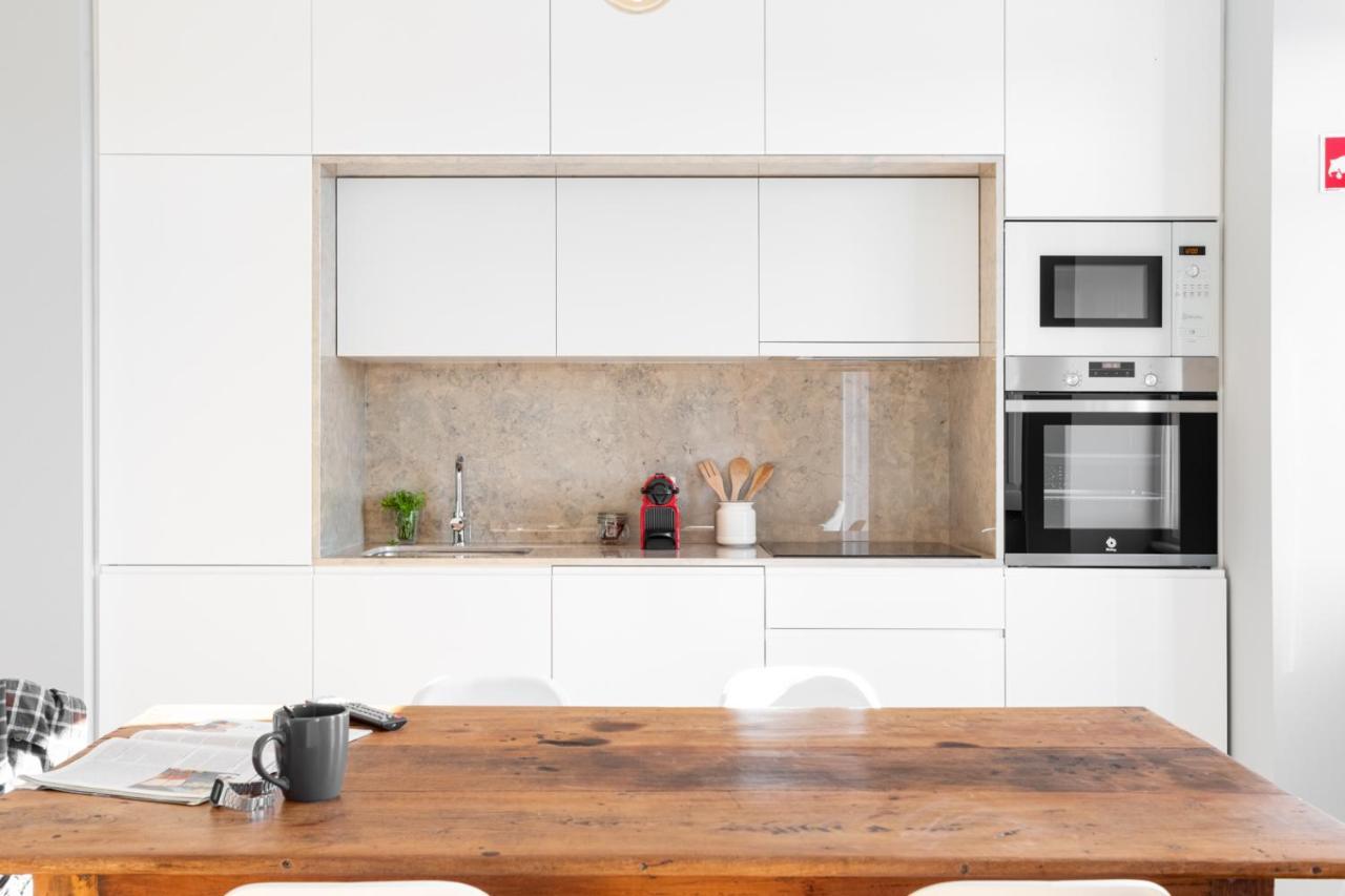 Joivy Marvelous 3-Bed Home With Astonishing View And Terrace, Nearby St George Castle Lisboa Εξωτερικό φωτογραφία