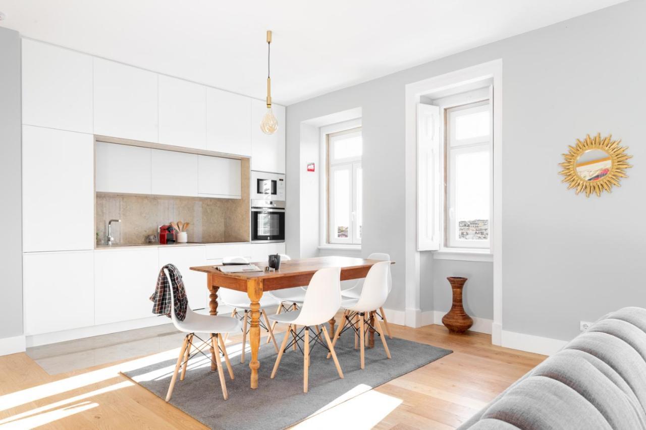 Joivy Marvelous 3-Bed Home With Astonishing View And Terrace, Nearby St George Castle Lisboa Εξωτερικό φωτογραφία