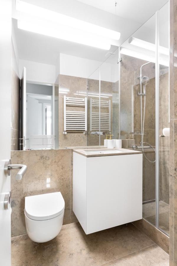 Joivy Marvelous 3-Bed Home With Astonishing View And Terrace, Nearby St George Castle Lisboa Εξωτερικό φωτογραφία