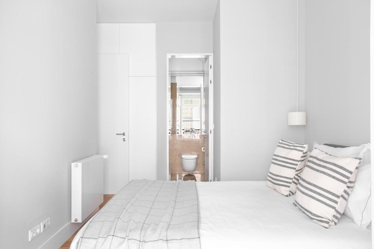 Joivy Marvelous 3-Bed Home With Astonishing View And Terrace, Nearby St George Castle Lisboa Εξωτερικό φωτογραφία
