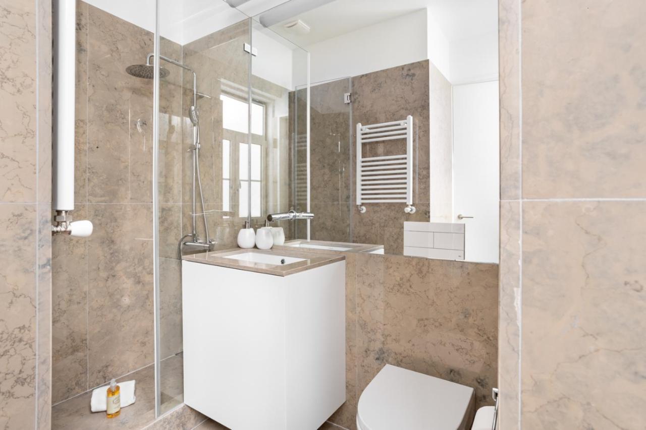 Joivy Marvelous 3-Bed Home With Astonishing View And Terrace, Nearby St George Castle Lisboa Εξωτερικό φωτογραφία