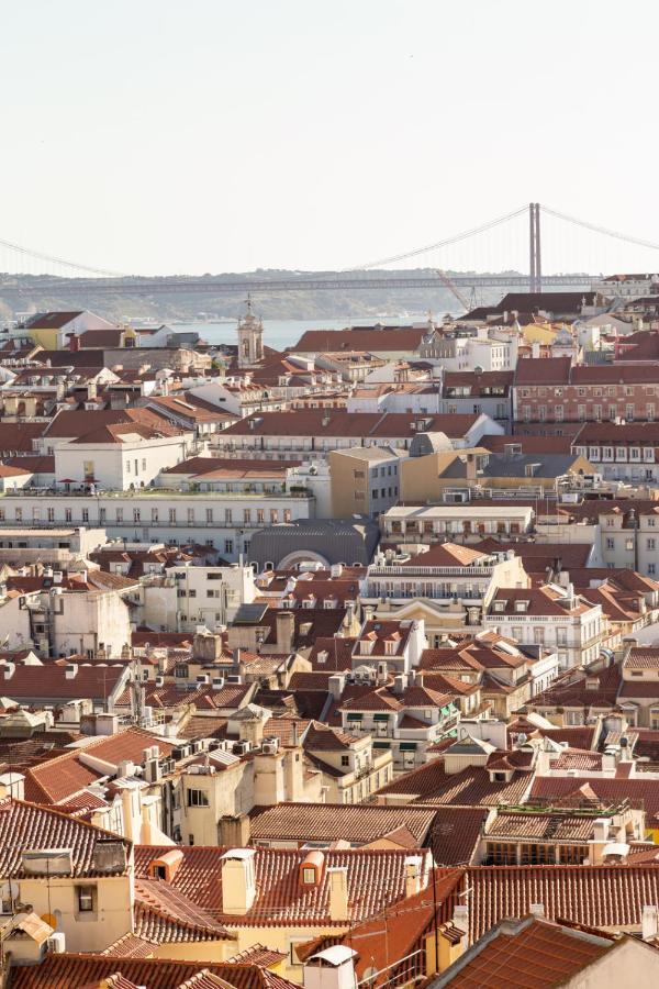 Joivy Marvelous 3-Bed Home With Astonishing View And Terrace, Nearby St George Castle Lisboa Εξωτερικό φωτογραφία